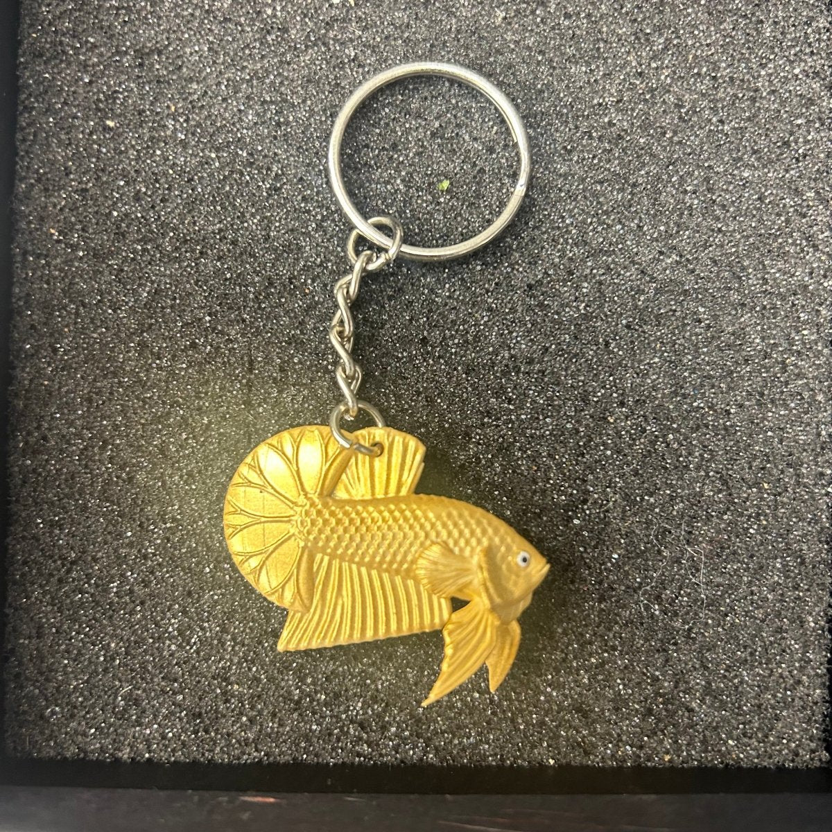 Betta Fish Keychain — Realistic 3D Hand-Painted